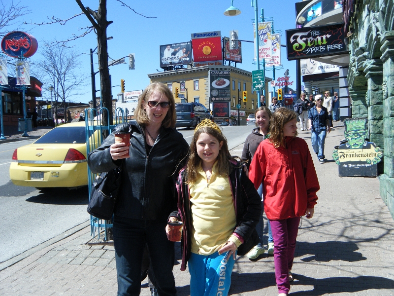 chrisniaraga 230.jpg